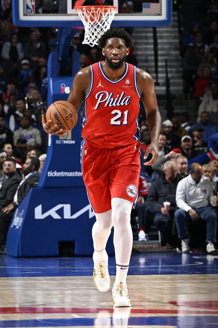 娱乐活动-骑士主场大胜活塞，继续保持不败纪录的简单介绍